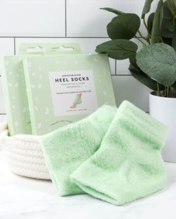 Voesh   Moisturizing Heel Socks   Mint   Hos Frisøren   Baronen