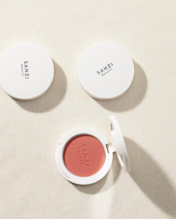 Sanzi Beauty Powdwr Blush   Fuchsia   Hos Frisøren   Baronen