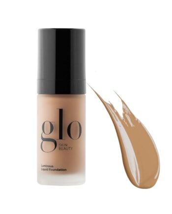 Glo Luminous Liquid Foundation Spf 18   Br? L? E  30 Ml   Hos Frisøren   Baronen
