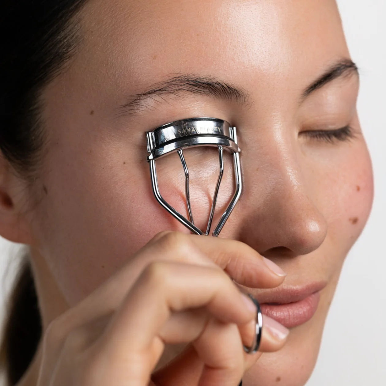 Sanzi Beauty Eyelash Curler Hos Frisøren Baronen