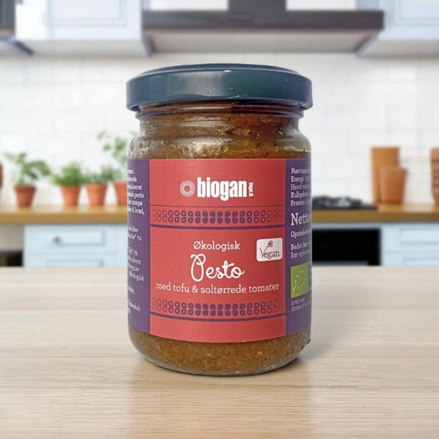 Biogan økologisk Pesto Tofu Soltørrede Tomater