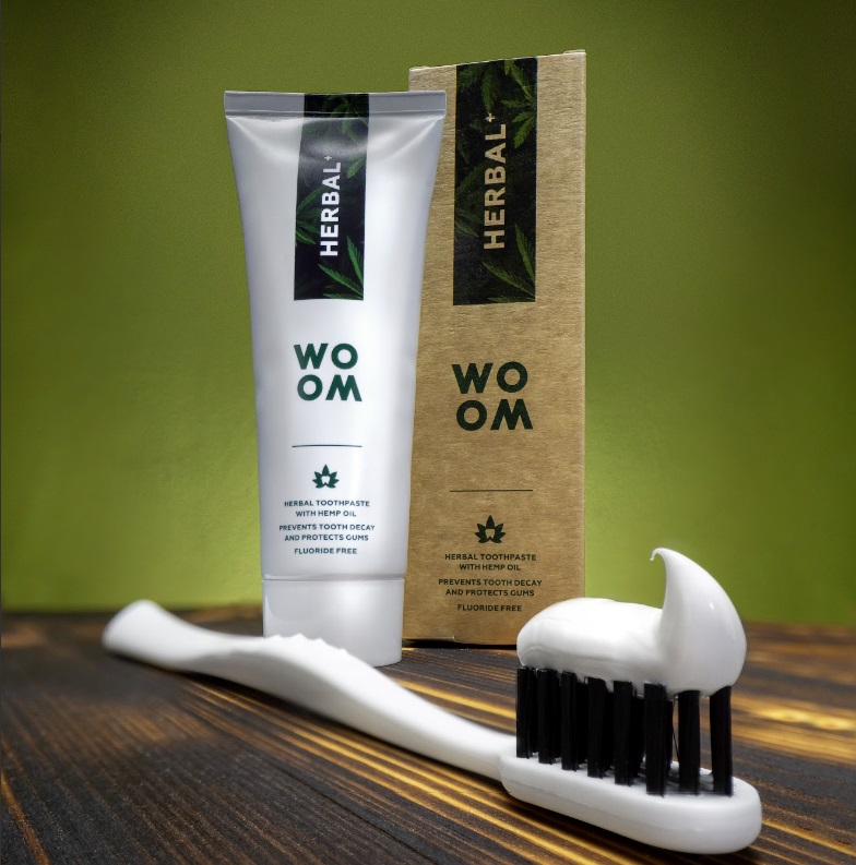 Woom Herbal Tandpasta