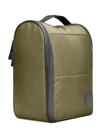 Gillian Jones   Vittorio Men Grey Washbag Hang Up
