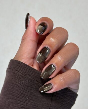 Square Cat Eye Look