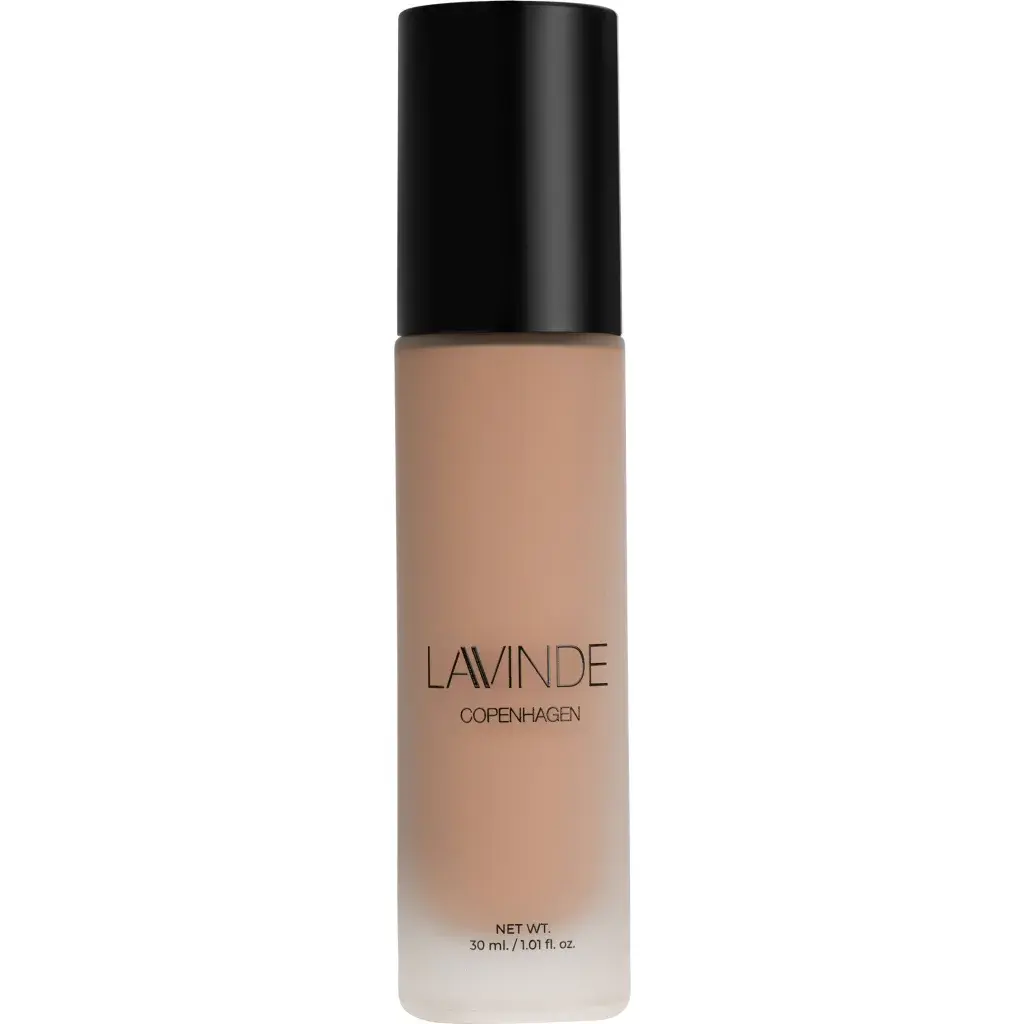 Lavinde Natural Glow Liquid Foundation Sand 203   30 Ml