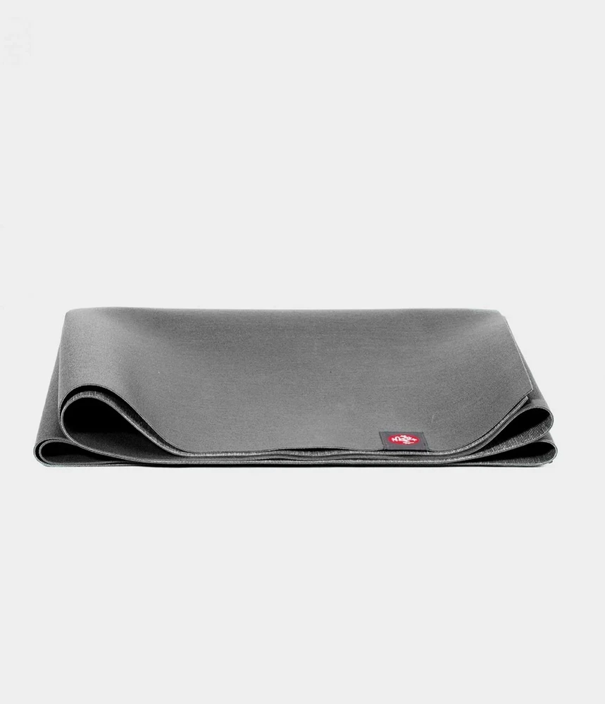 Manduka Eko Super Lite Rejse Yogamåtte 1 5mm Charcoal Ekstra Længde