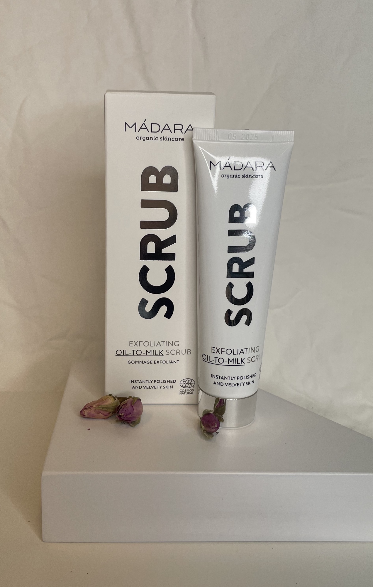 Madara Scrub Exfoliating Oil To Milk Scrub