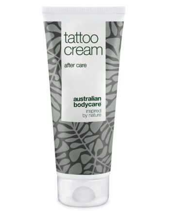 Tattoo Creme     Fugter  Beroliger Og Bevarer Farven ?  Tattoo Creme Med Panthenol Og Ricinusolie Fugter  Beskytter Og Plejer Både Nye Og Gamle Tatoveringer  Holder Farverne Friske    1 Stk