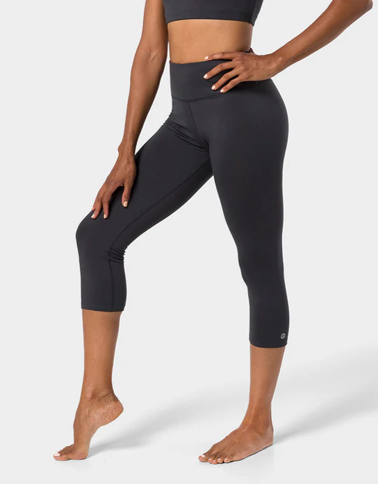 Manduka  Quot Dhara Quot  Capri Leggings  Phantom  Str L