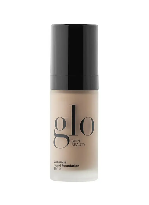 Glo Skin Beauty Luminous Liquid Foundation Spf18   Quot Naturelle Quot  30ml